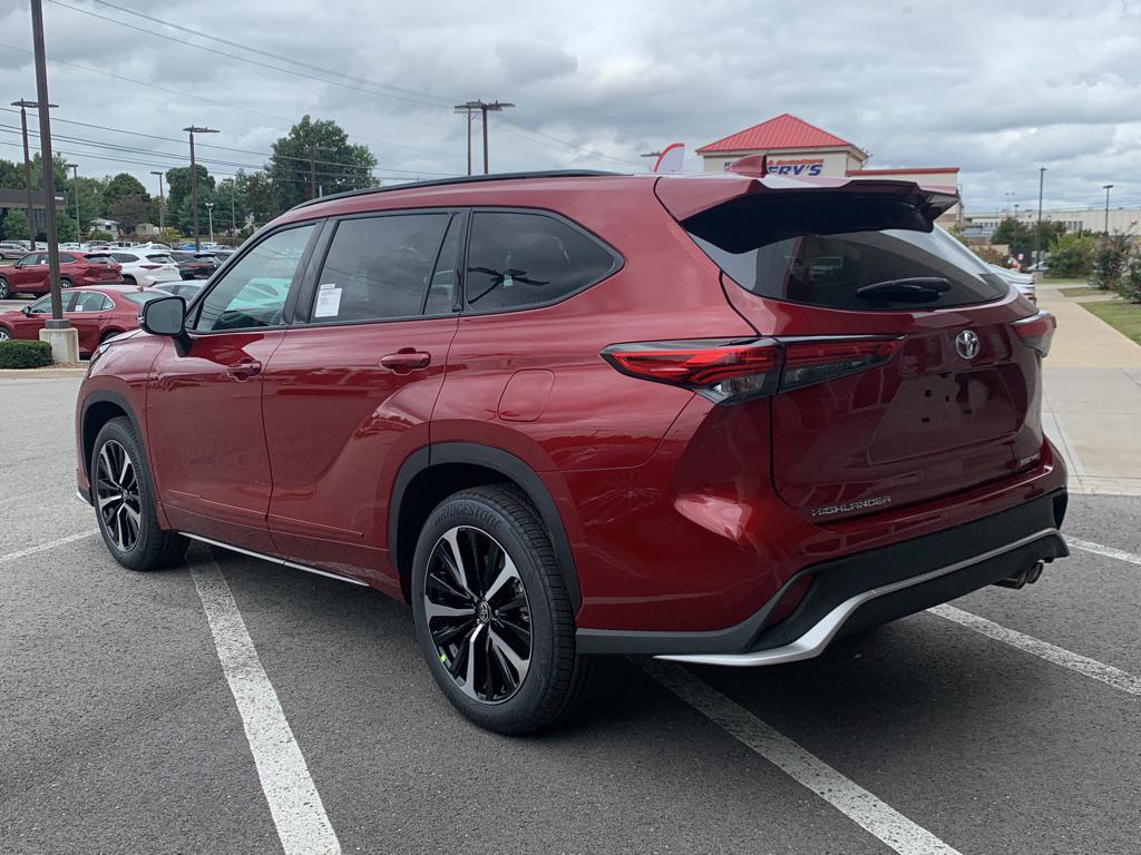 New 2021 Toyota Highlander XSE